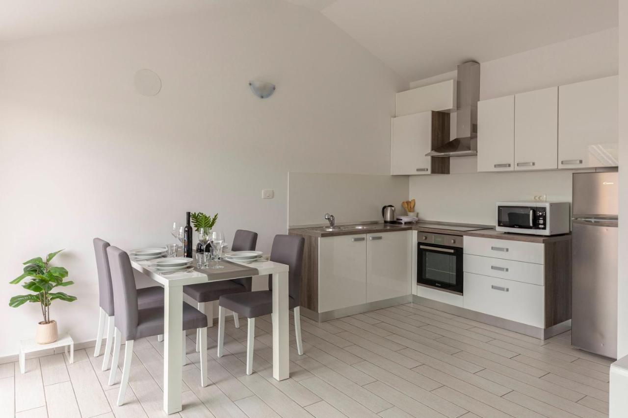 Apartments Era Изола Екстериор снимка